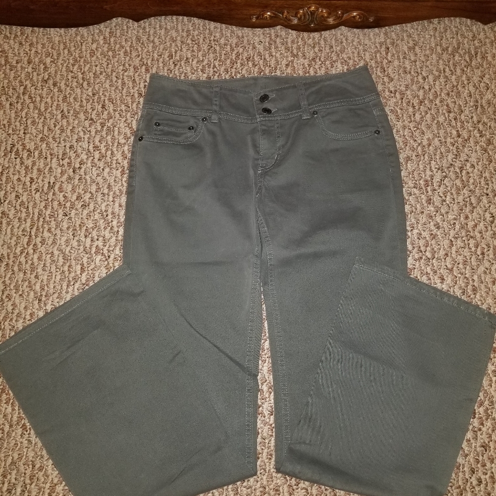 The London Jean In Green, Nwot